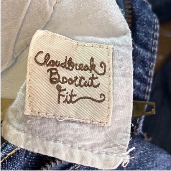 ROXY Boot Cut Jeans - Picture 9 of 9